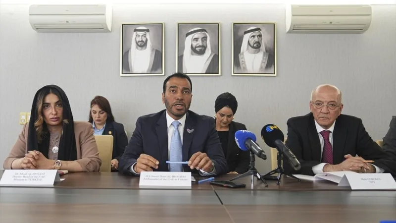 Laut Zahiri, dem Botschafter der Vereinigten Arabischen Emirate in Ankara, haben die Angriffe des Iran seine wirtschaftlichen Prioritäten nicht verändert